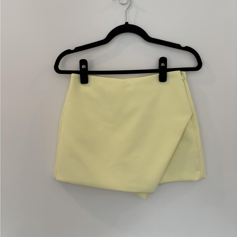 Zara Pastel Yellow Wrap Mini Skort